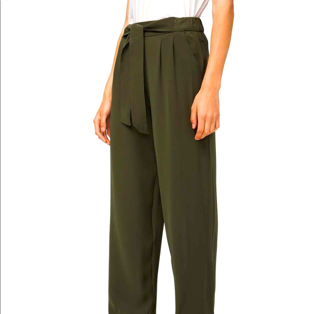 Lululemon Noir Pant